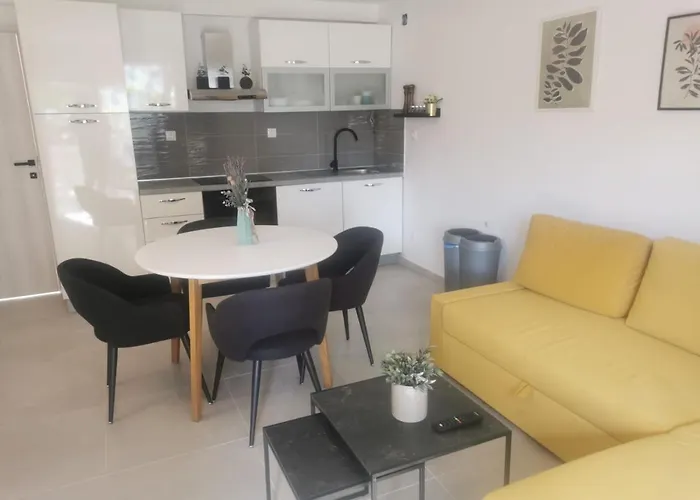 Mini House Mara