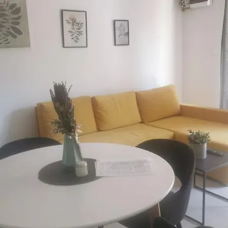 Mini House Mara روفانجسكا