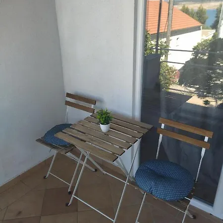 Mini House Mara Apartment Rovanjska