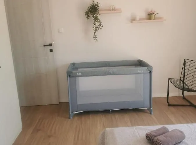 Mini House Mara 公寓 洛瓦尼斯卡